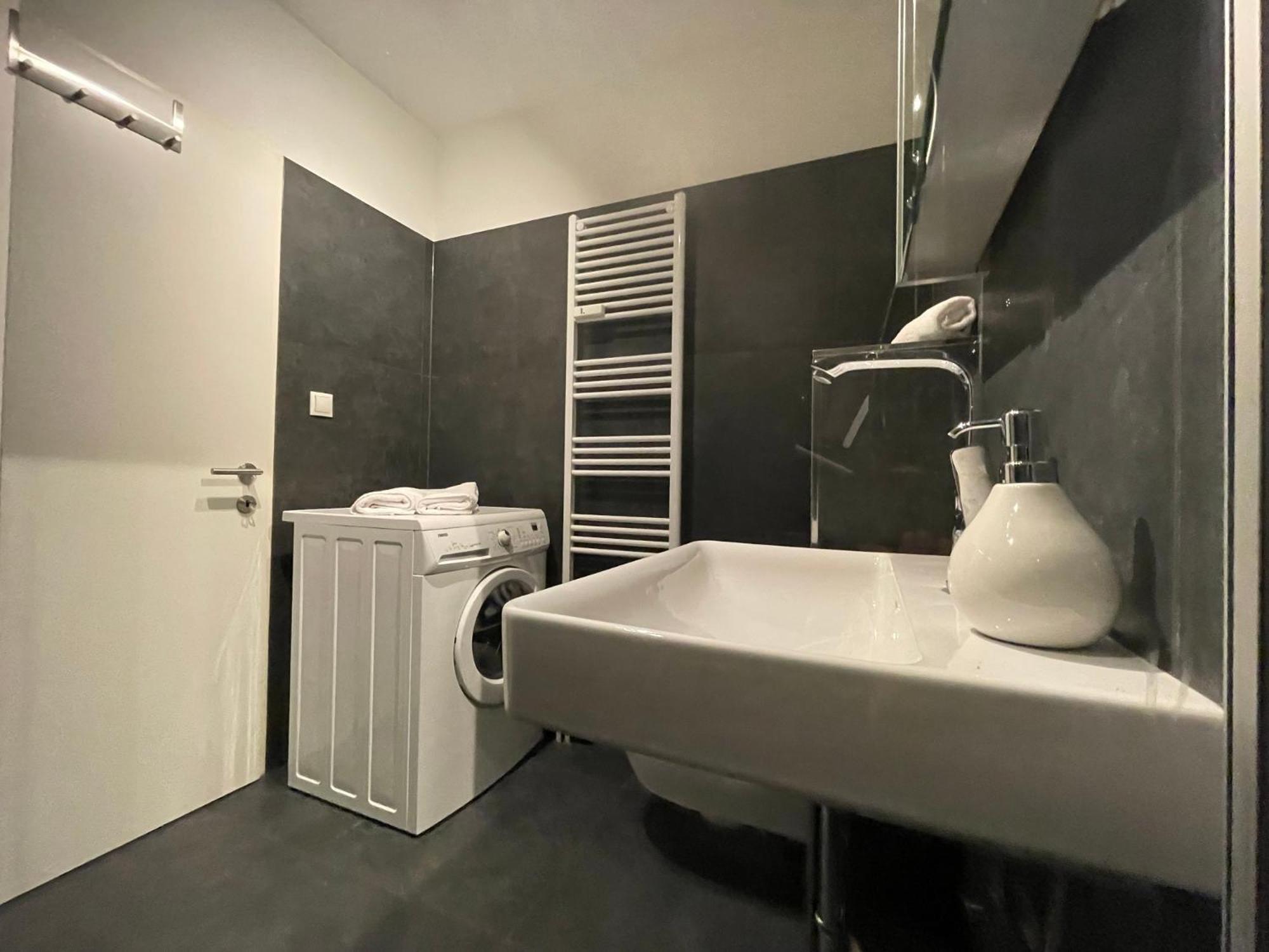 Stylische Stadt-Wohnung Bregenz - Mit Parkplatz Екстериор снимка